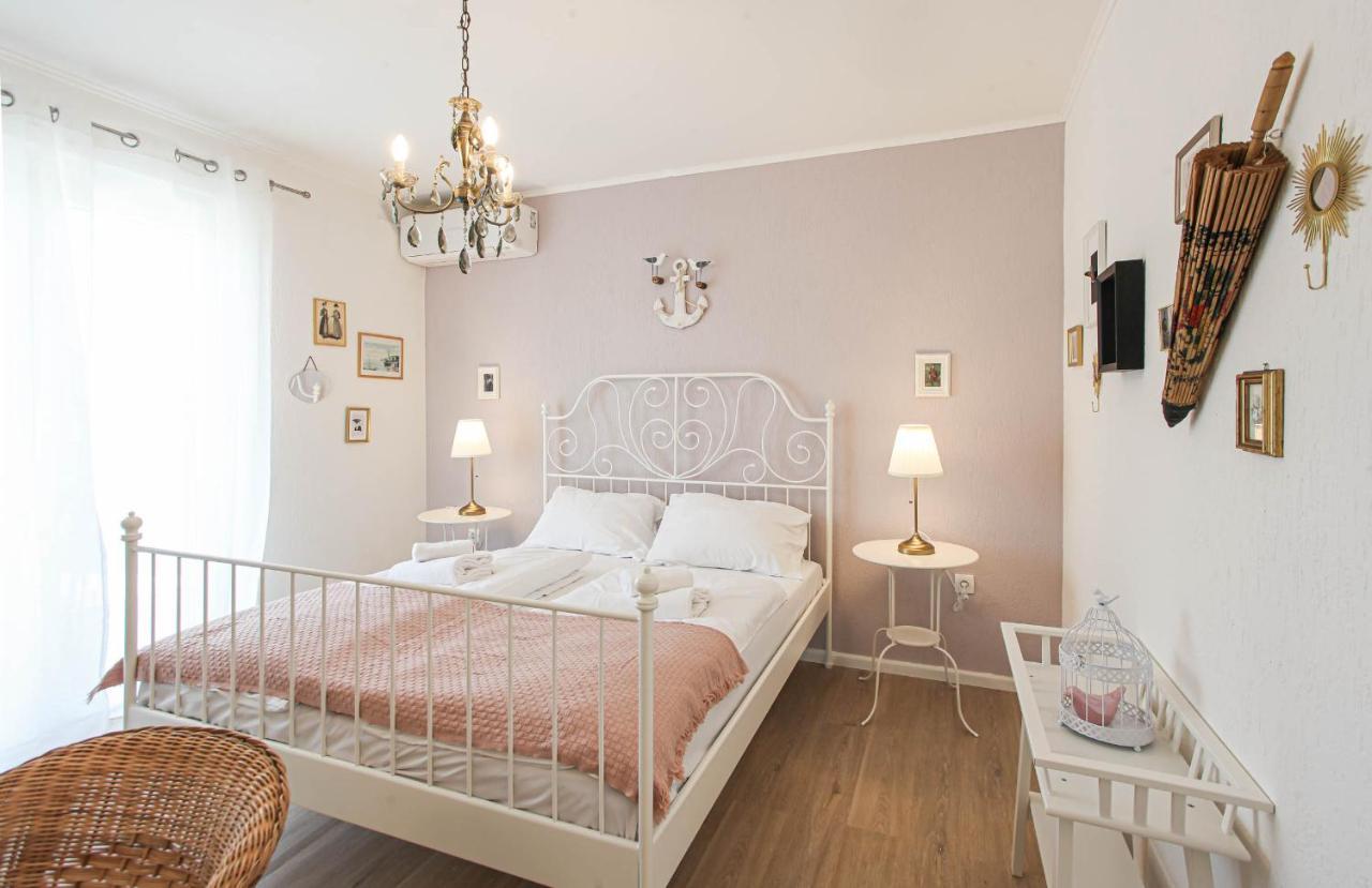 Sherlock'S Holidays Boutique Rooms Portoroz Exterior photo