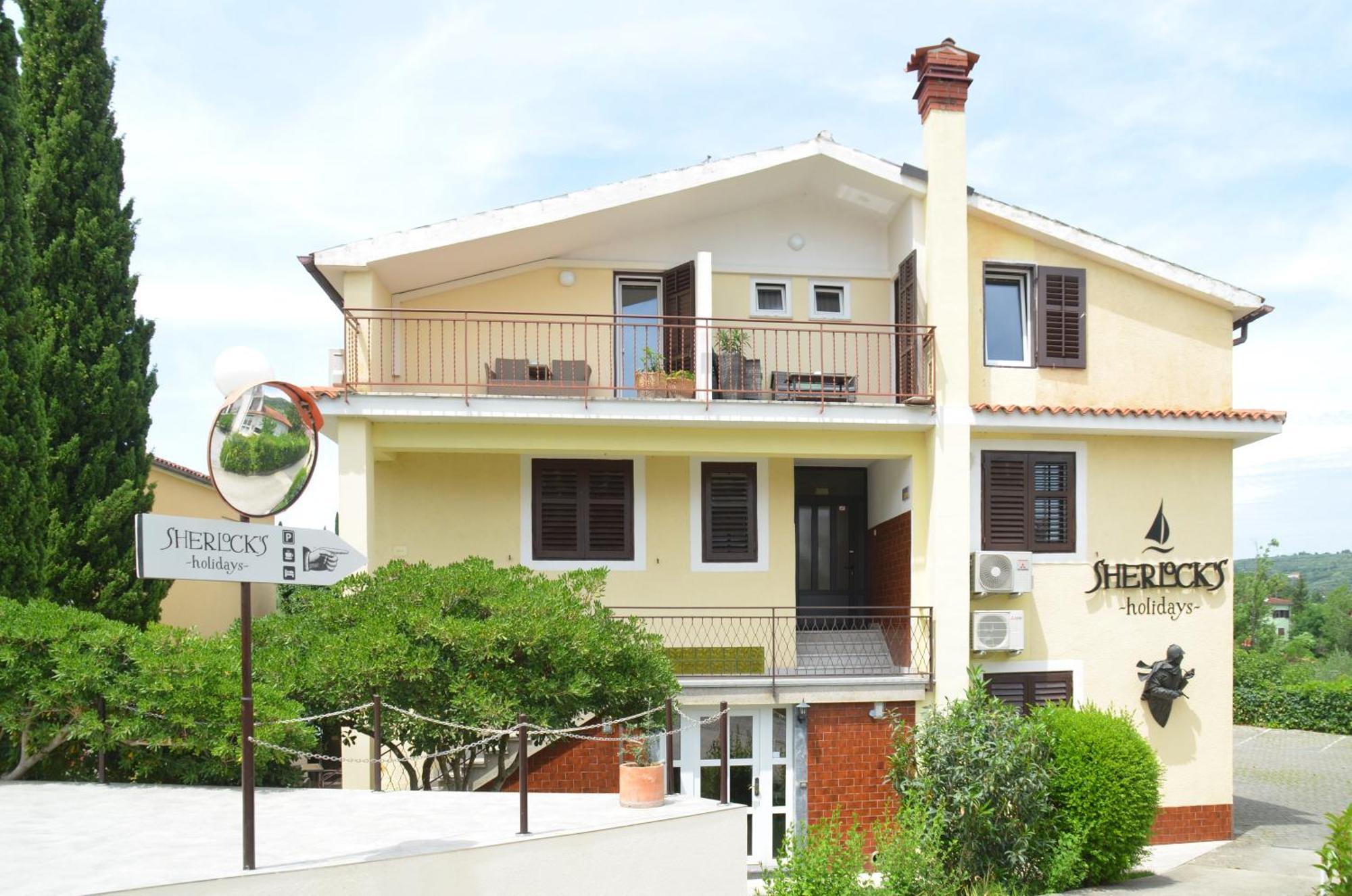 Sherlock'S Holidays Boutique Rooms Portoroz Exterior photo